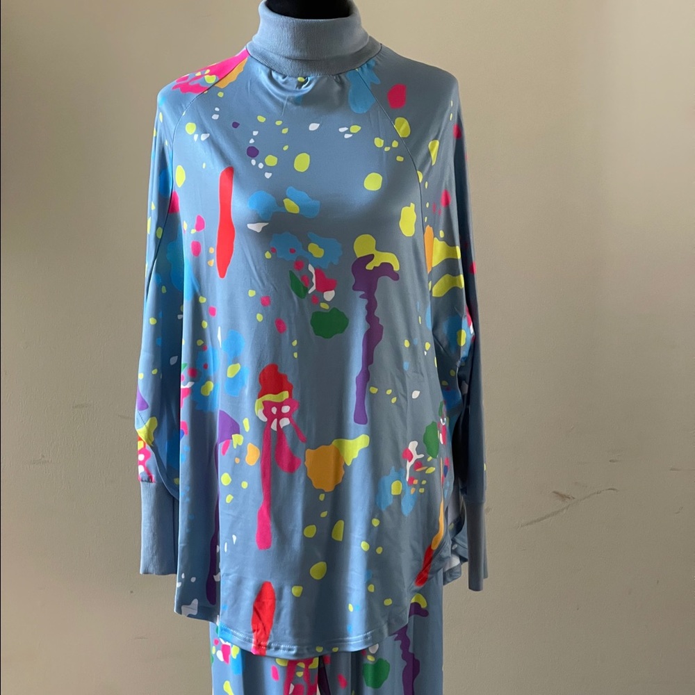 Two piece top and leggings paint splattered set